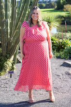 Load image into Gallery viewer, Pink &amp; Red Abstract Print Pleated Maxi Dress
